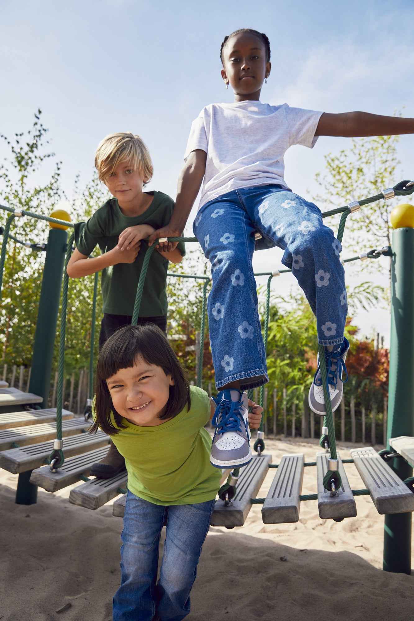 Dein personalisiertes Basic T-Shirt Kinder 100-160